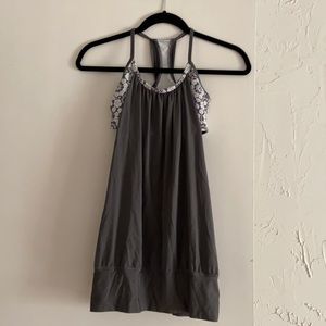 Lululemon no limits tank